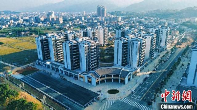 广州援建梅州蕉岭“广州小镇”竣工交付。中建三局 供图