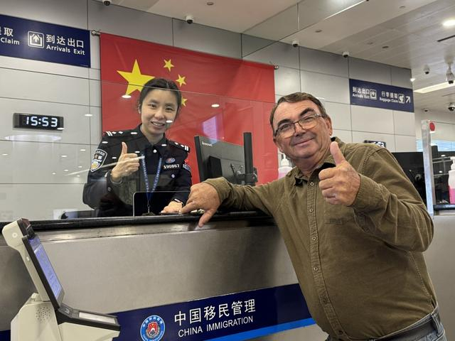 来自澳大利亚的Cardell Jeffrey Robert。宋怡 摄