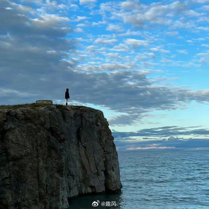 在人生的长河中，我们时常会遭遇风雨 但请相信…