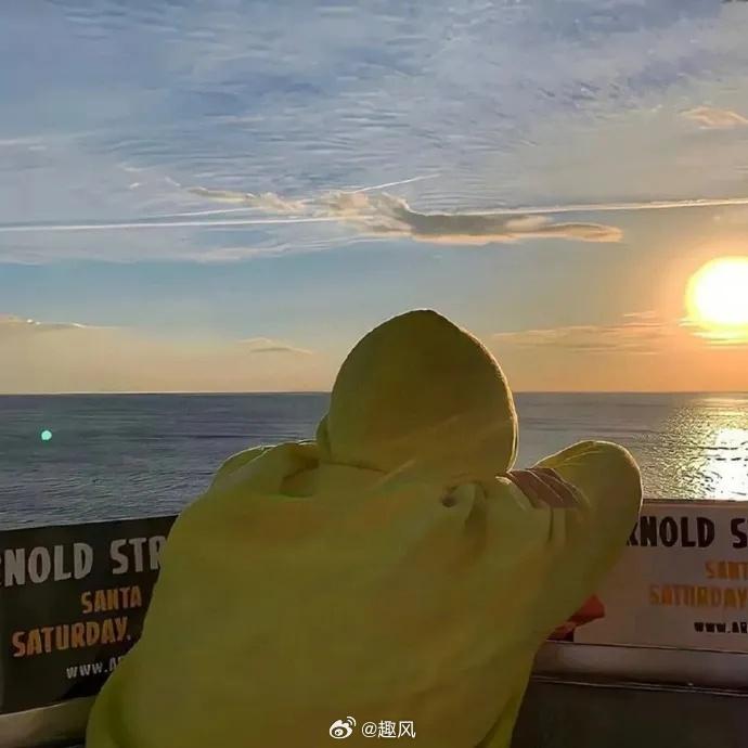 人生就像一场奇妙的旅程，我们在途中会遇到各种各样的风景
