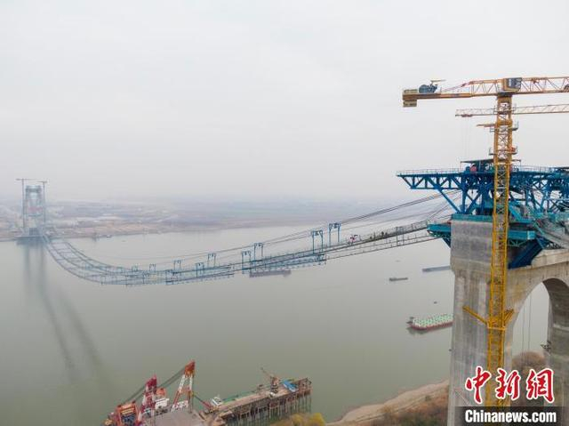 图为燕矶长江大桥建设现场。 中铁大桥局供图