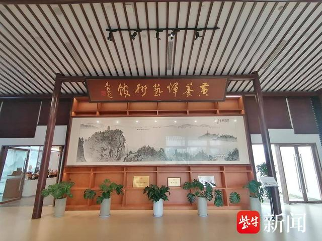 艺术大家黄养辉艺术馆成为当地文化新地标。张建波 摄