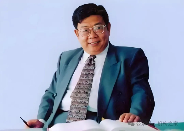 注：上图为恒丰银行因贪腐被判处死刑、缓期两年执行的原董事长姜喜运。