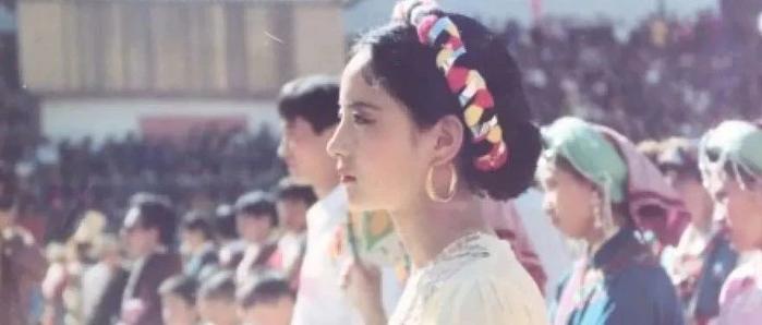 三十年前，在那个没有PS的年代，妈妈们年轻时的照片有多美？第一张就被惊艳到了……