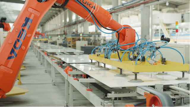 （图：马可波罗控股智能生产线自动包装系统）