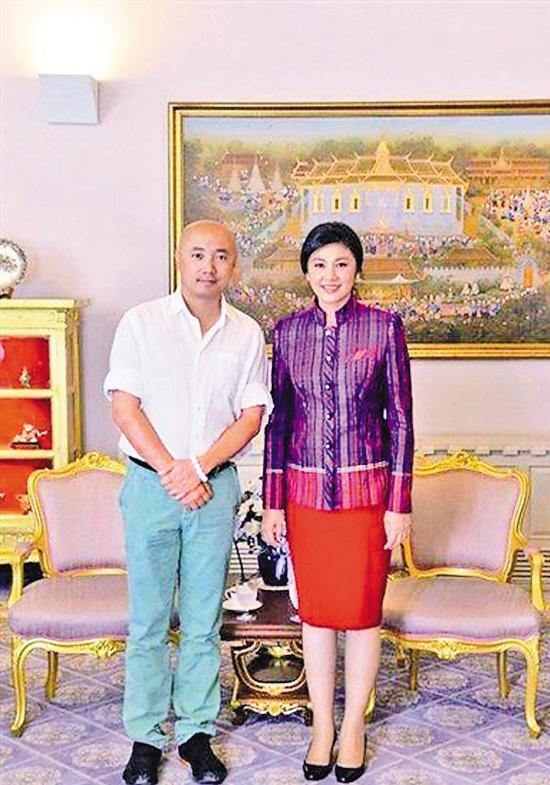 泰国总理英拉和徐峥合照
