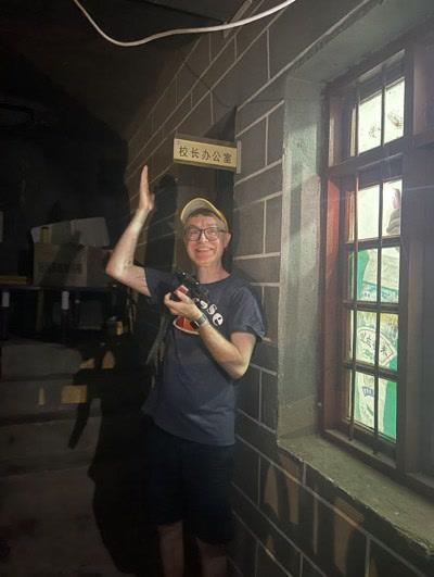 罗飞在规德海小学。解读中国工作室供图