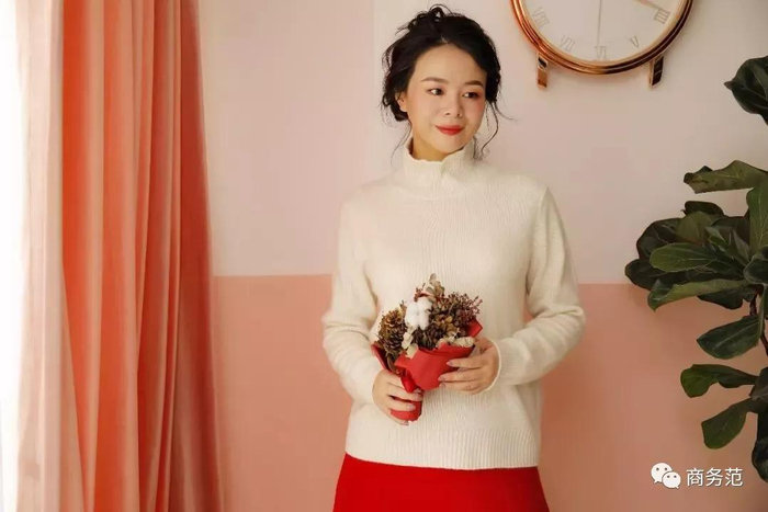 ③燕麦色、黑色：质感出众、百搭十足