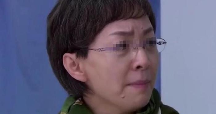 故事：母亲一定要和父亲离婚,她离家后,才发现我们的报应刚刚开始