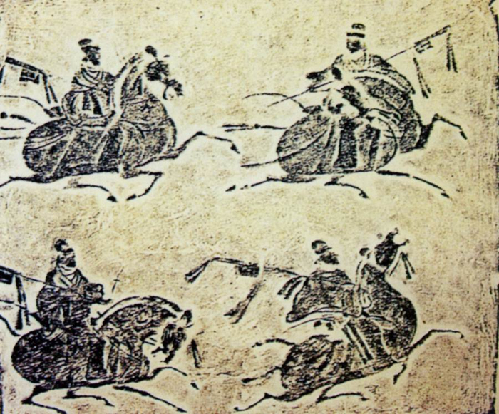 四骑吏画像砖，表现了二千石以上官员的出行威仪。