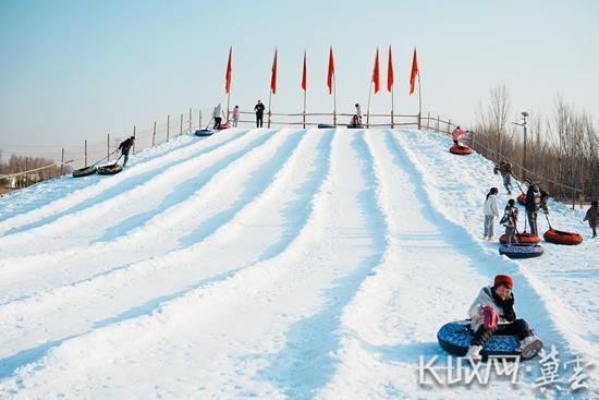 廊坊御龙河冰雪嘉年华图片