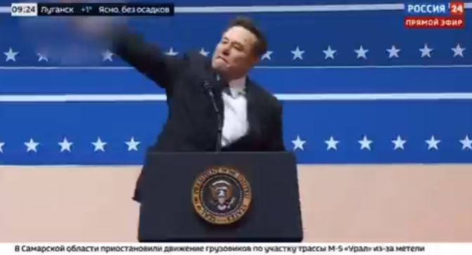 马斯克演讲时做手势视频截图