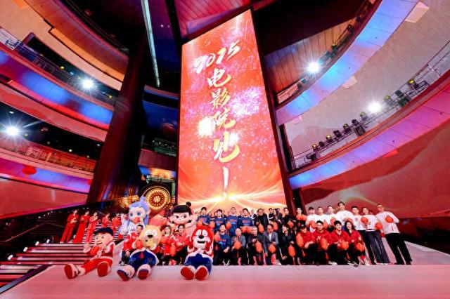 2025春节档电影主创大合影。主办方供图
