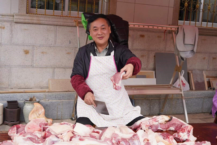 （借图：谢有顺教授分猪肉）