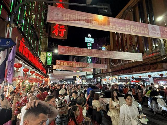 除夕夜，泰国曼谷唐人街（摄影/财联社记者）