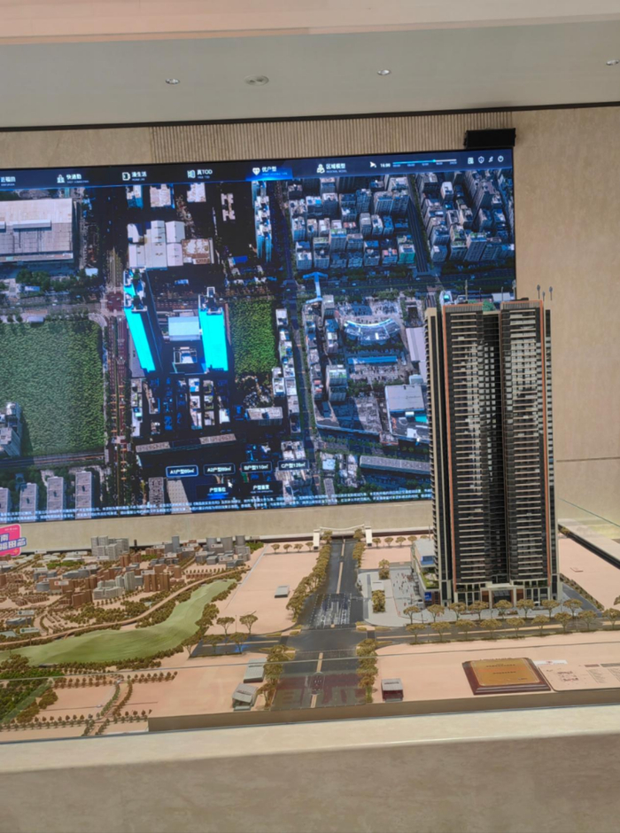 （深圳龙岗区新房营销中心春节照常开放&nbsp;吴家明/摄）