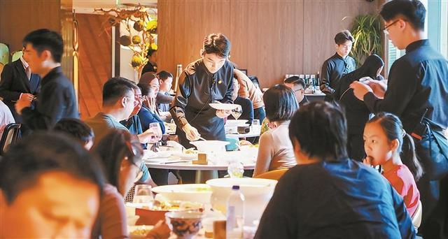 春节假期米其林餐厅成市民打卡热门点。图/张奇辉