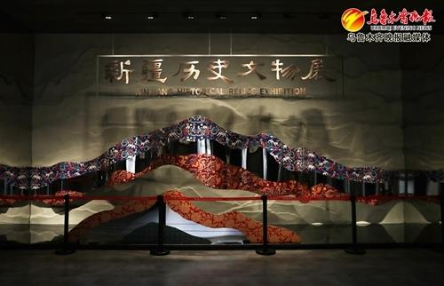 　　新疆博物馆内的《新疆历史文物展》。（2月4日摄）记者王畅彤摄