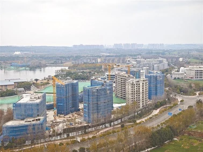 成都建设中的商品房 唐强/摄