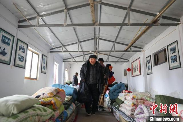 图为民间艺人入住“艺人之家”。 何五昌 摄 