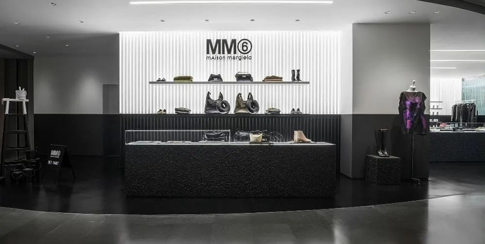 图片来源：Maison Margiela马吉拉官方微博