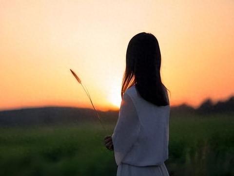 男人不联系你，有效的做法：两个字