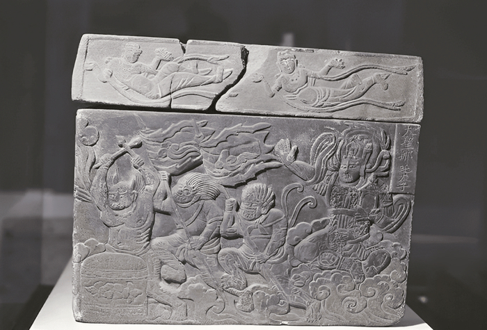 忿怒相的哪吒降龙