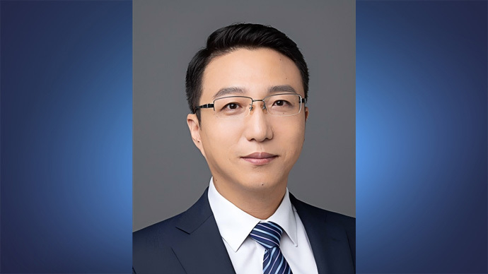 上海市光大律师事务所合伙人侯杰突发心梗去世,年仅46岁__财经头条__新浪财经