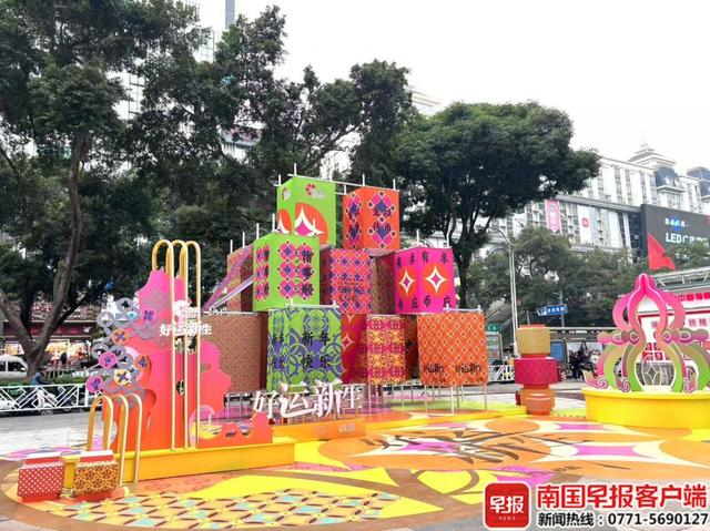 南宁印象城元宵氛围感很喜庆。南国早报全媒体记者 雷小琴摄