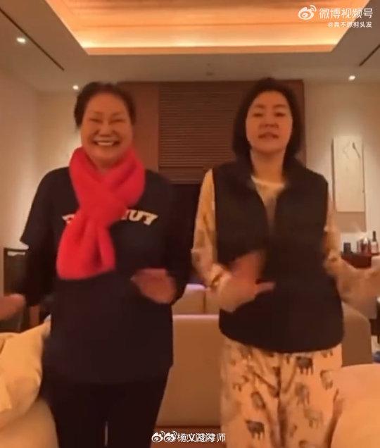 这一家的消息啊，如果从中文平台上消失，那才叫品德，要把悲伤留给自己…