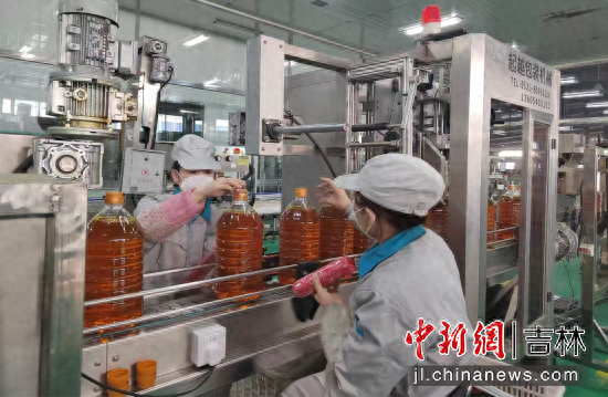 桦甸市企业正在生产。桦甸市委宣传部/供图