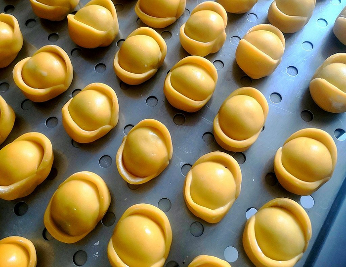 元宝圆饱，招财进宝。