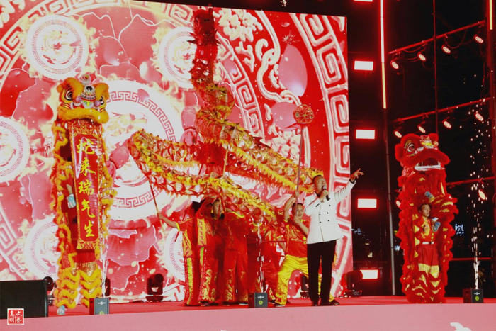 歌曲《中国龙》 静远 摄