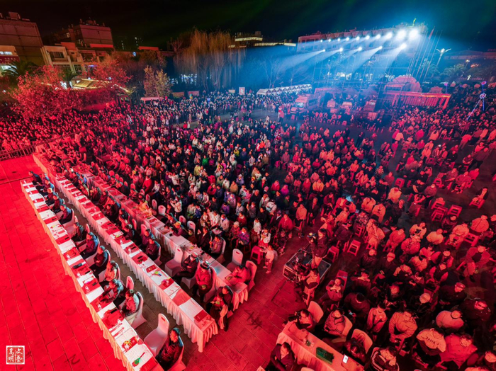 晚会现场 杜立新 摄