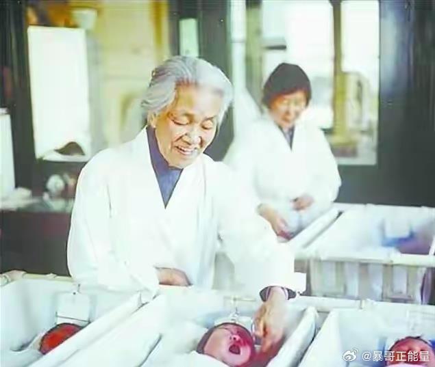 曾亲手接生袁隆平……她一生未婚未育，接生5万多名婴儿！