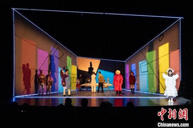 舞台剧《偶然之城》剧照。 剧组供图