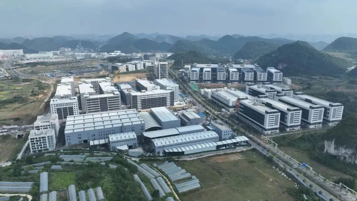 ▲ 燕楼工业园区一角。 孙操/摄