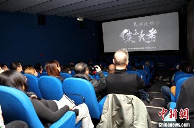 当地时间2月21日，影片《射雕英雄传：侠之大者》在巴黎举行法国首映礼。 马行健 摄