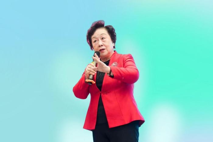 看“知心姐姐”如何破解未成年人沉迷手机“难题”