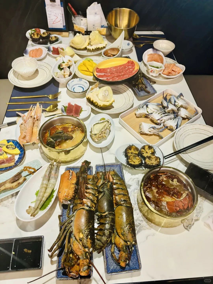 〓贵阳丽炙自助，均价540元左右。图 / 讲述者提供