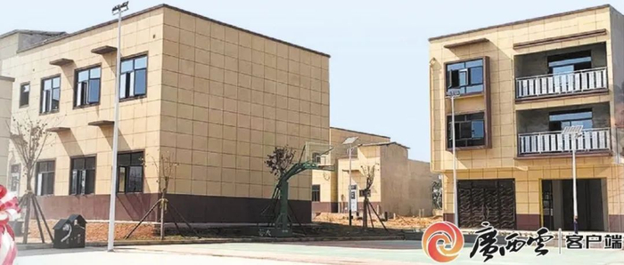 位于旧州镇张高村的玉石安置点。记者 梁菡 摄