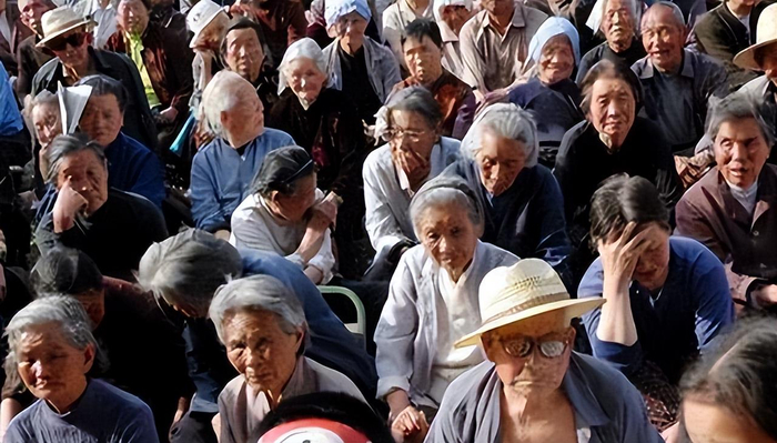 我国即将迎来前所未有的死亡高峰?专家:三个原因导致|人口老龄化|老龄化|高峰期|国家统计局|生育_新浪新闻
