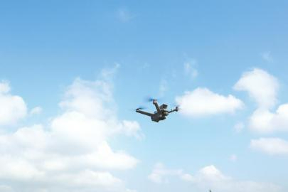 无人机开展巡查。