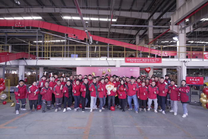 △ 京东物流为陈海彦举办退休仪式