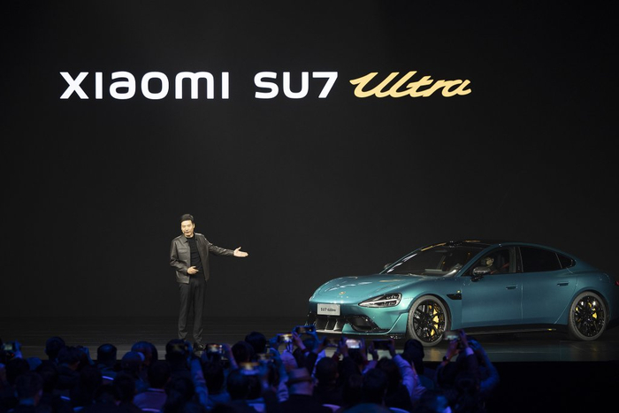 2025年2月27日，北京，雷军在小米SU7 Ultra汽车发布会上致辞。