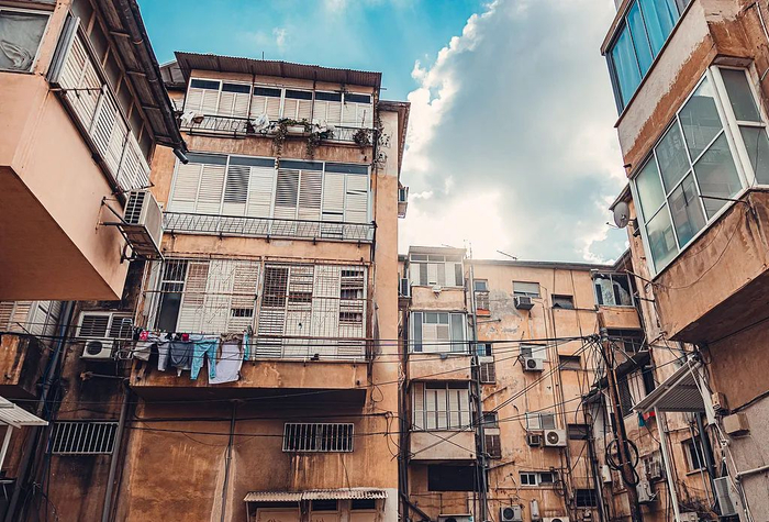 〓在上海租老旧小区的房子也是一笔不低的开销。图 / 视觉中国