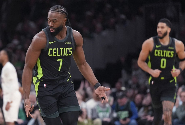 NBA统治级表现！布朗带凯尔特人险胜，多人评分拉满太惊艳