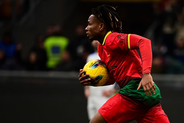 丘库埃泽的进球依然救不了米兰。