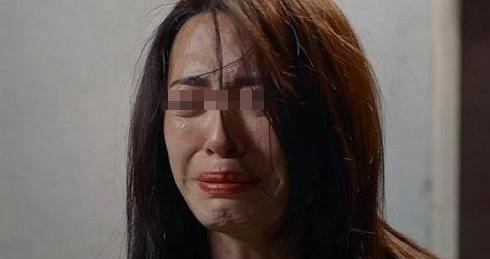 老太太住在女儿家20年，儿子1套房只给闺女3万，女儿取钱时傻眼