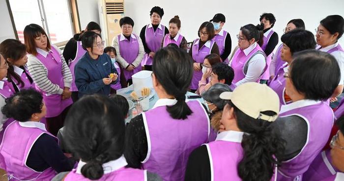 赋能女性就业 点亮幸福生活